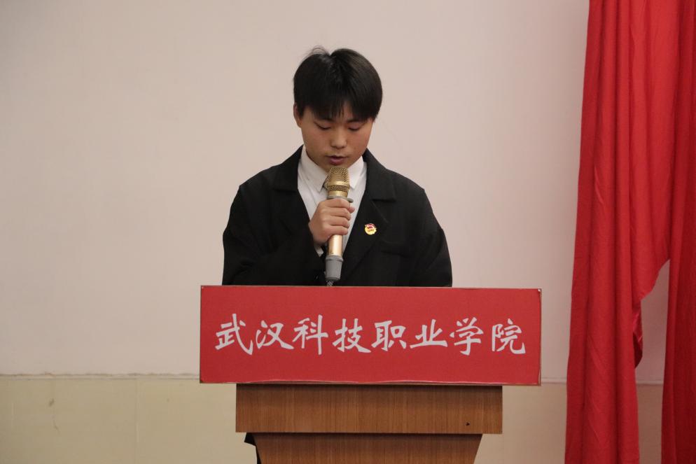 冰球官网第十一次学生代表大会隆重召开 冰球官网第十一次学生代表大会隆重召开