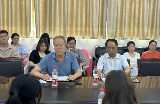 冰球官网召开2022-2023学年春季学期期末总结大会 冰球官网召开2022-2023学年春季学期期末总结大会