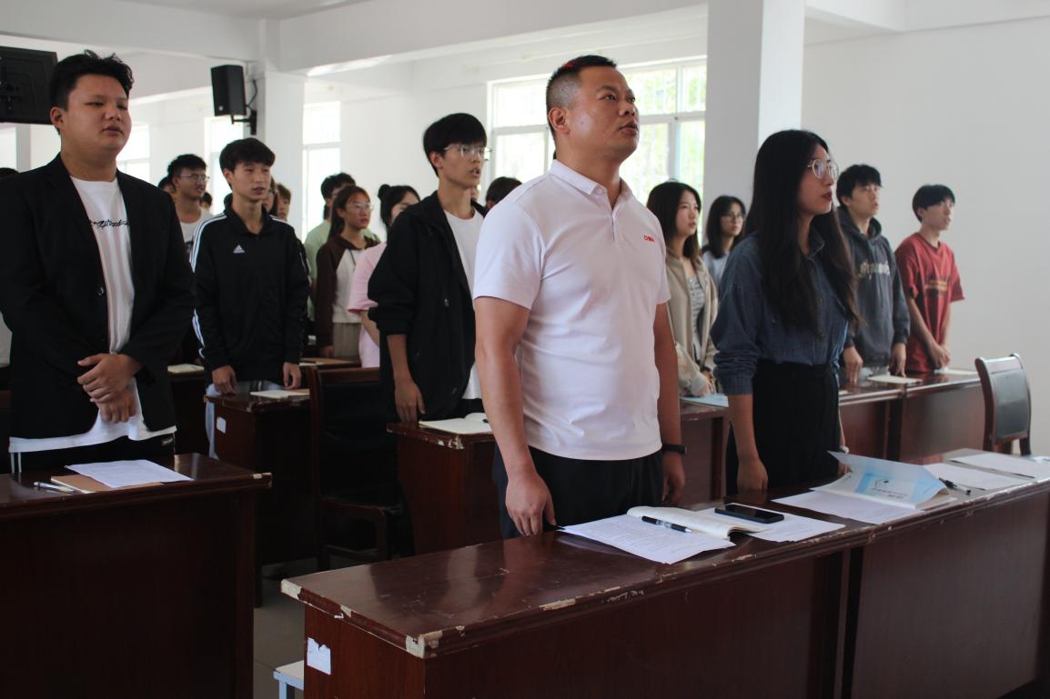 青春逢盛世,奋斗正当时——冰球官网第四期团课培训正式开班 青春逢盛世,奋斗正当时——冰球官网第四期团课培训正式开班