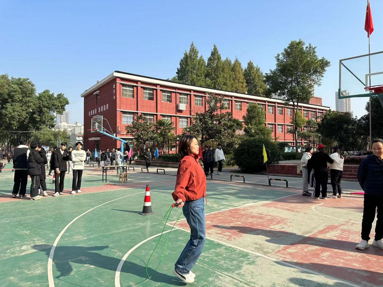 青春奋进新时代,运动逐梦向未来——MG冰球突破官网网站2023年秋季运动会暨教职工运动会 青春奋进新时代,运动逐梦向未来——MG冰球突破官网网站2023年秋季运动会暨教职工运动会