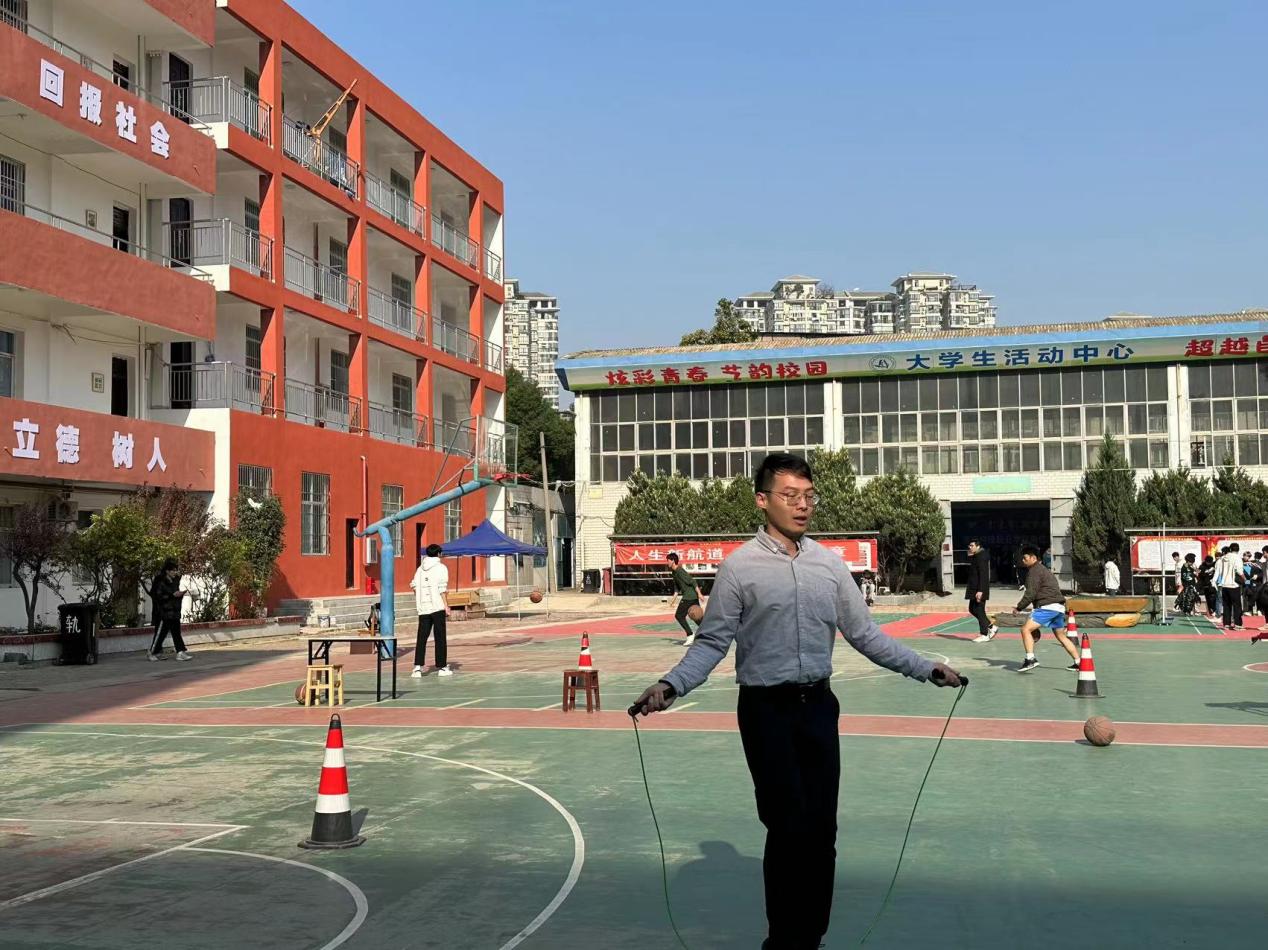 青春奋进新时代,运动逐梦向未来——MG冰球突破官网网站2023年秋季运动会暨教职工运动会 青春奋进新时代,运动逐梦向未来——MG冰球突破官网网站2023年秋季运动会暨教职工运动会