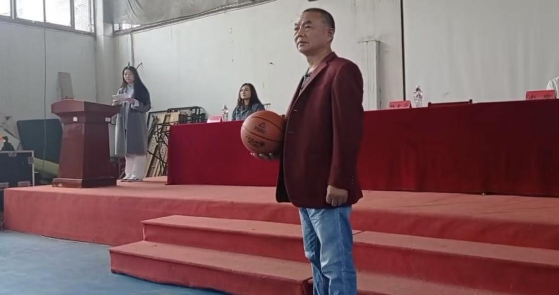 青春热血，逐梦“篮”场  ——MG冰球突破官网网站第十九届“希望杯”篮球赛开幕