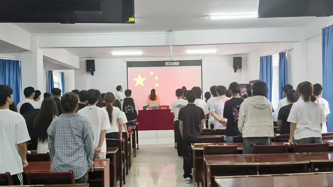 MG冰球突破官网网站第三十九期业余党校结业典礼圆满落幕，为党输送新生力量