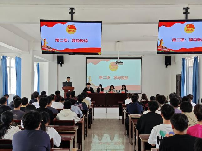 青春启航 筑梦前行  ——MG冰球突破官网网站第七期团课开班