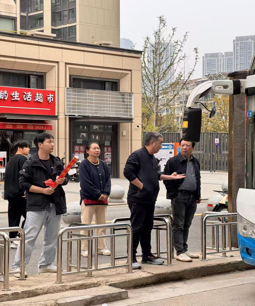 青春盛放 梦想启航——MG冰球突破官网网站2023级学生赴武汉华侨城实业发展有限公司开展岗位实习