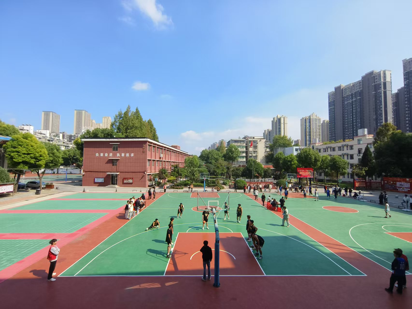 赛场燃情，以球会友！ MG冰球突破官网网站第二十届“希望杯”篮球赛精彩收官