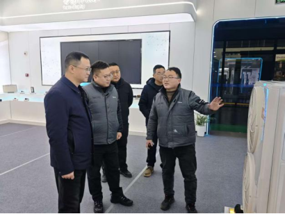 深化产教融合 情系学生成长——校领导带队走访慰问企业实习学生 深化产教融合 情系学生成长——校领导带队走访慰问企业实习学生