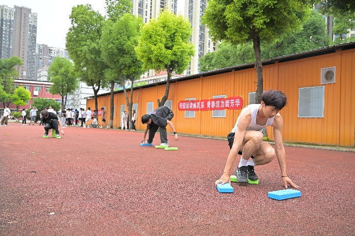 活力校园 趣享运动｜MG冰球突破官网网站2026年趣味运动会暨教职工趣味运动会圆满落幕