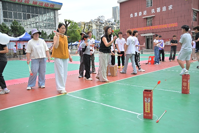 活力校园 趣享运动｜MG冰球突破官网网站2026年趣味运动会暨教职工趣味运动会圆满落幕