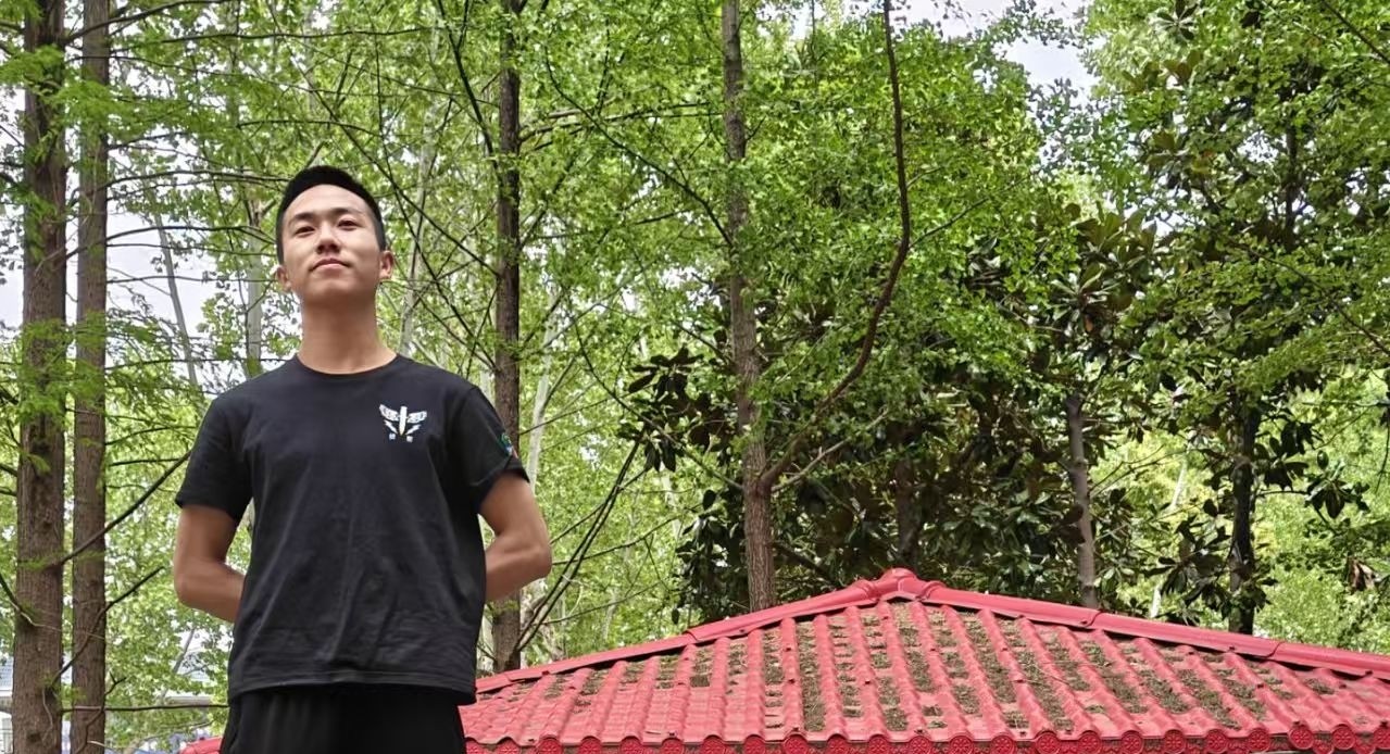 武科职学子唐方宇：仙桃马拉松上闪耀的青春担当