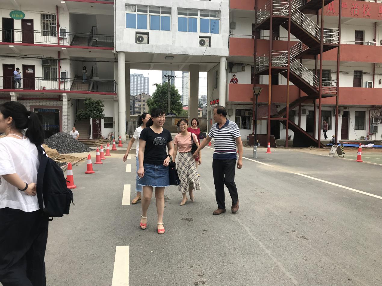 洪山区卫健委联合督导检查MG冰球突破官网网站结核病防控工作 洪山区卫健委联合督导检查MG冰球突破官网网站结核病防控工作