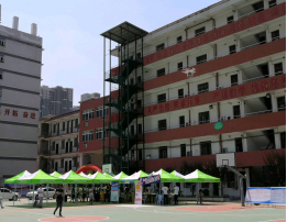 冰球官网喜迎2019级新生入学 冰球官网喜迎2019级新生入学
