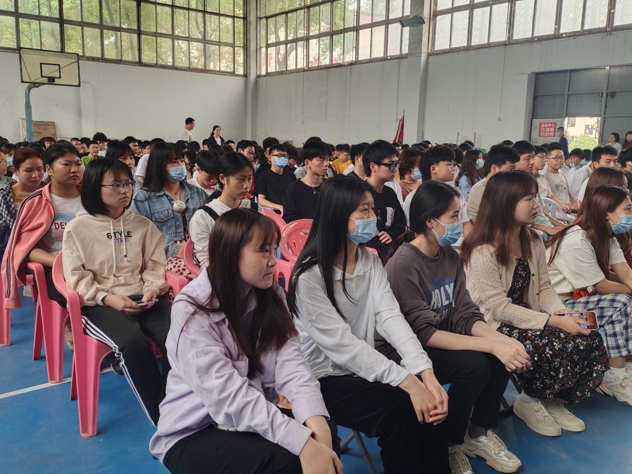 MG冰球突破官网网站2020-2021第二学期 党史学习专题教育讲座(第一讲) MG冰球突破官网网站2020-2021第二学期 党史学习专题教育讲座(第一讲)
