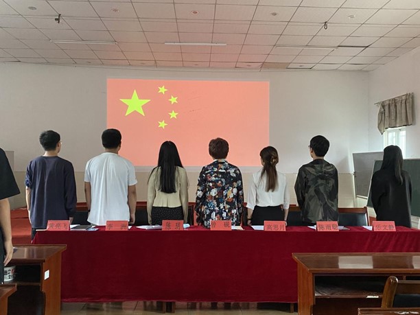 冰球官网举办首届团课结业典礼暨入团仪式