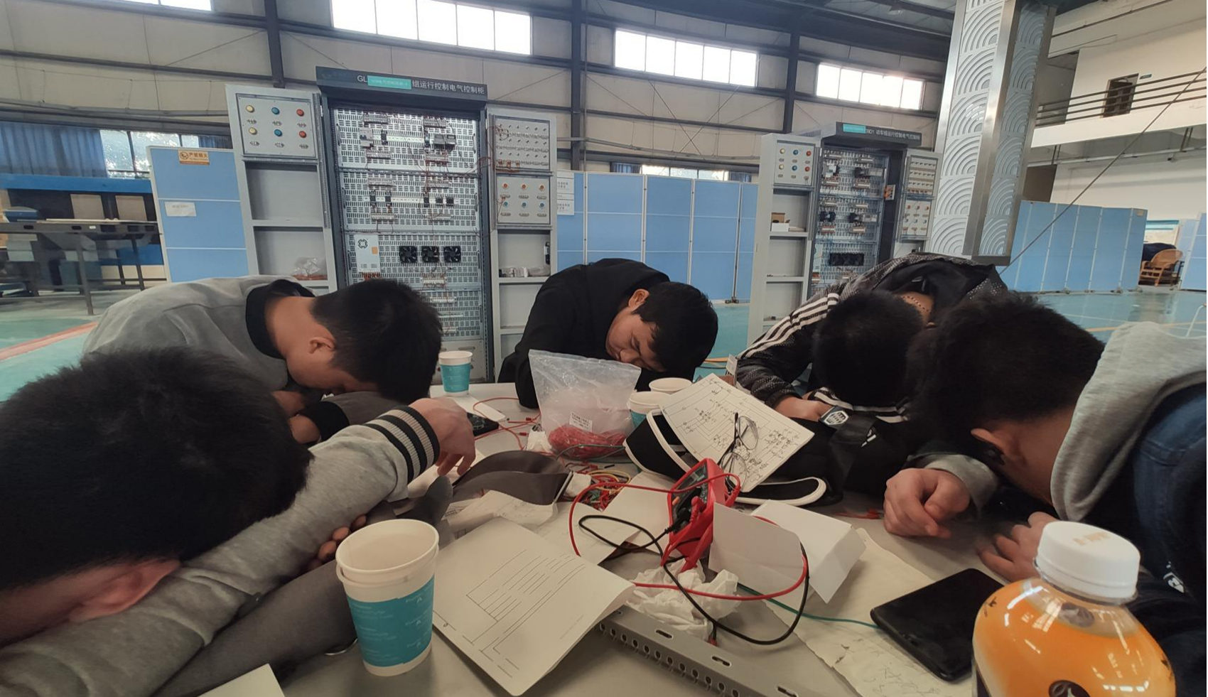 冰球官网在2019年“湖北工匠杯”技能大赛获奖而归 冰球官网在2019年“湖北工匠杯”技能大赛获奖而归